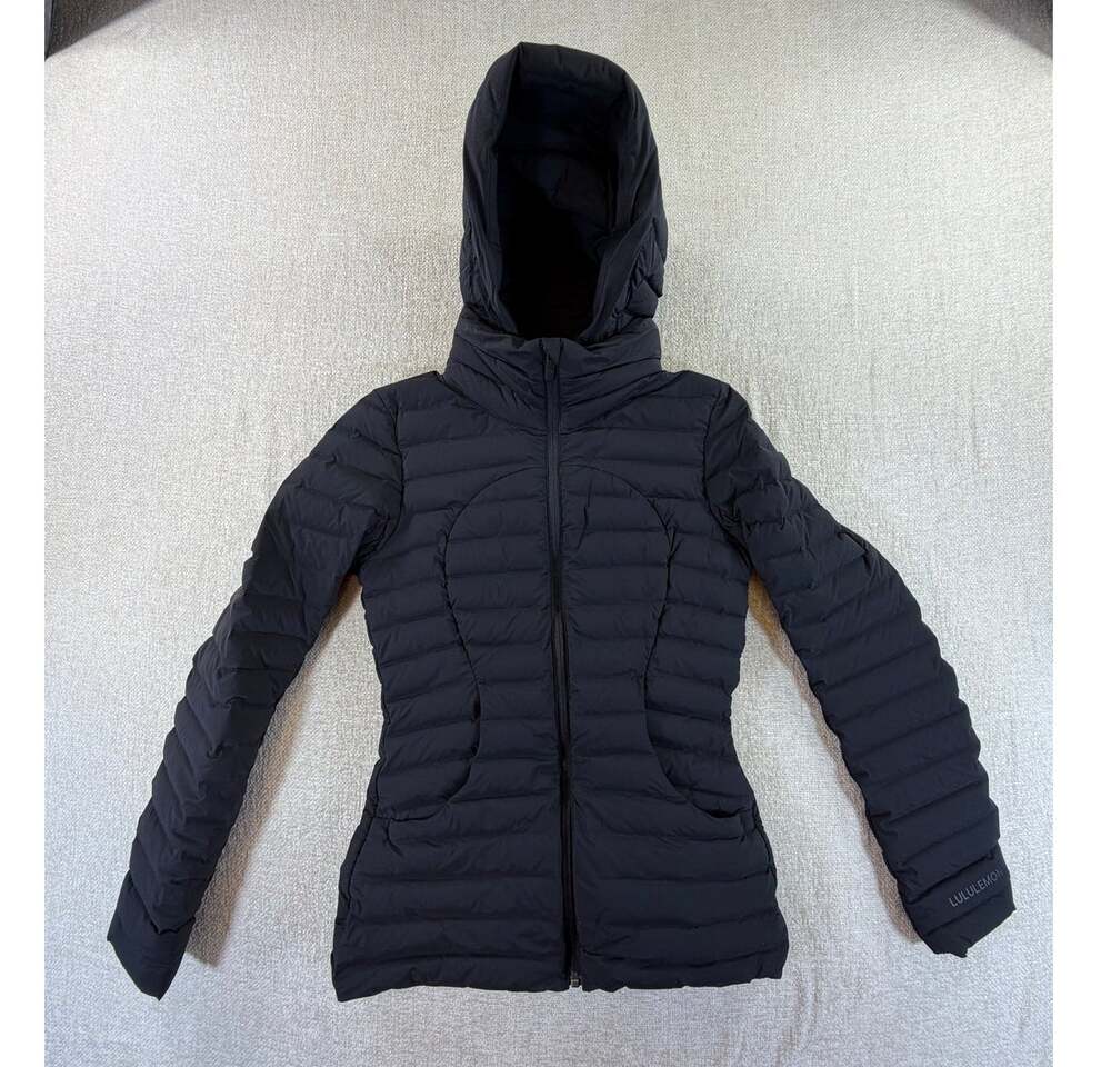 Lululemon Women's 2 Black Pack It Down 85% Down Long Sleeve Zip Jacket Puffer